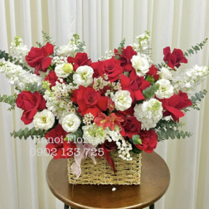 mua-lang-hoa-sinh-nhat-ha-noi-e1710922290170.png